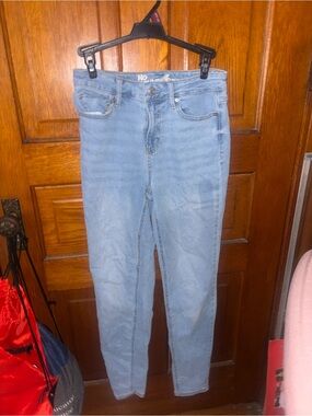 No Boundaries Light Blue Skinny High-Rise Jeans